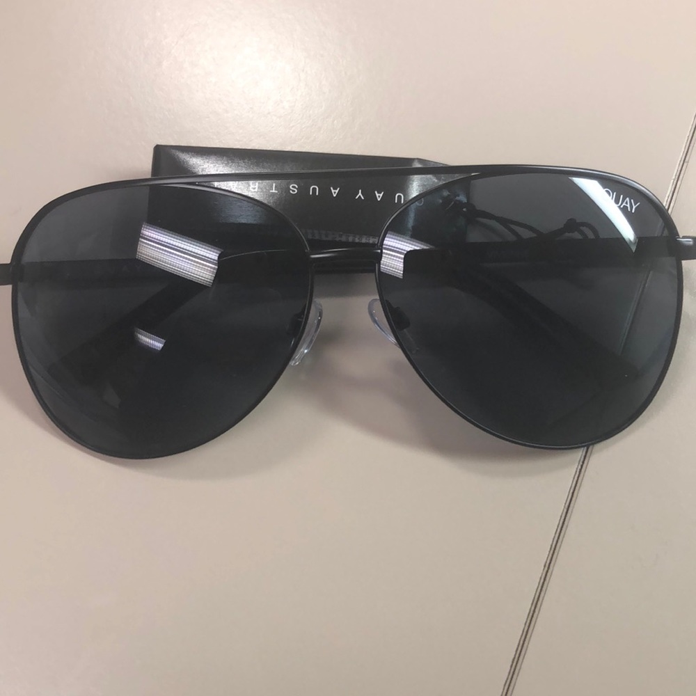Quay Australia Vivienne Sunglasses